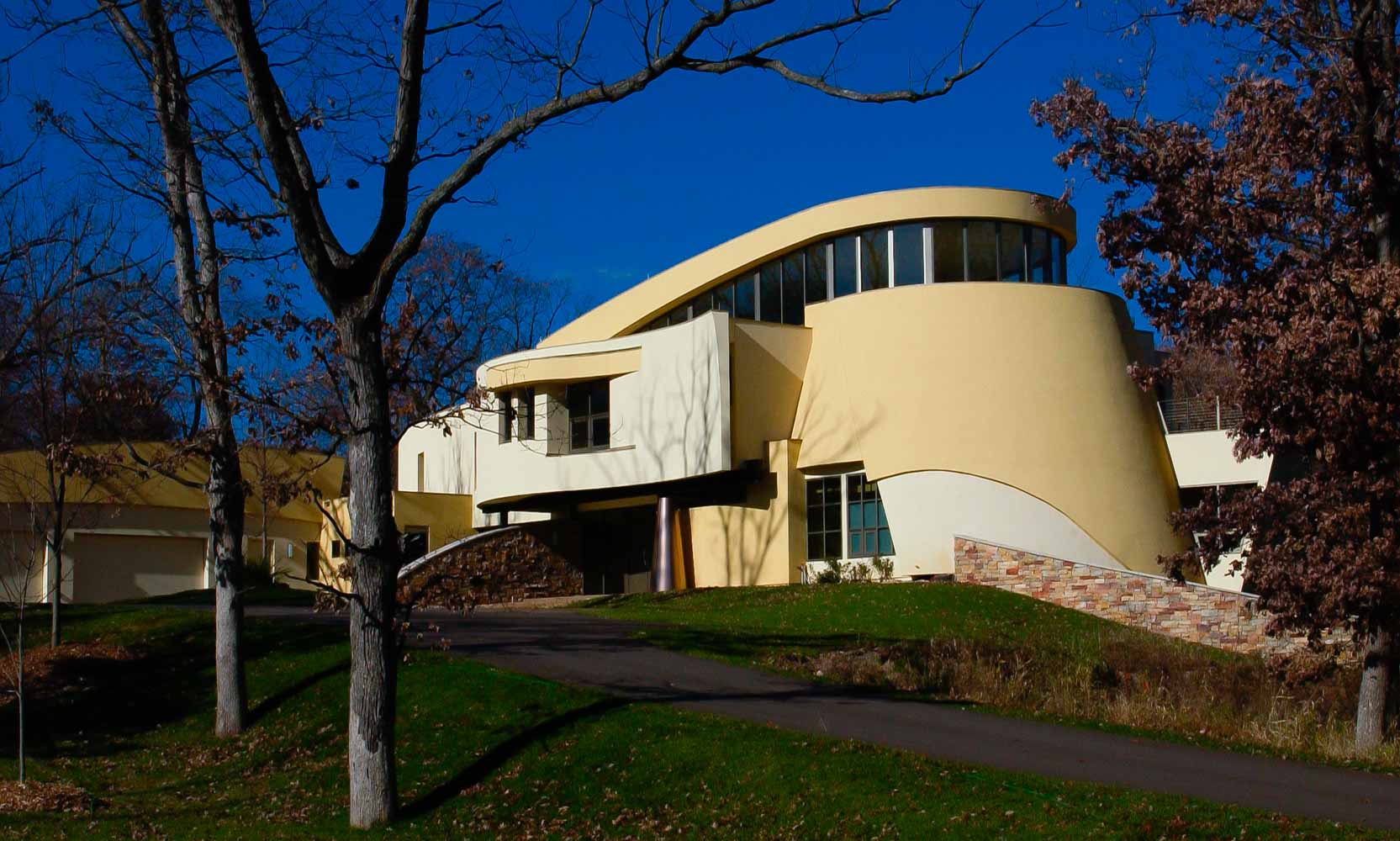 Arteriors Architects Minneapolis Minnesota Modern Sculptural Curved House